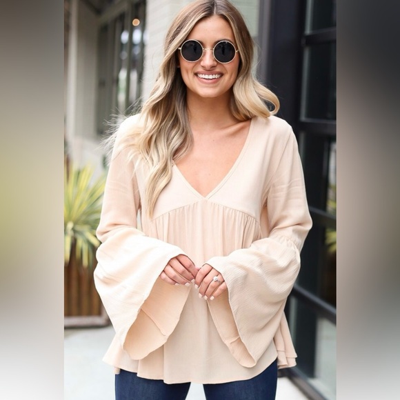 Dress Up Maria Bell Sleeve Babydoll Blouse - Picture 5 of 10